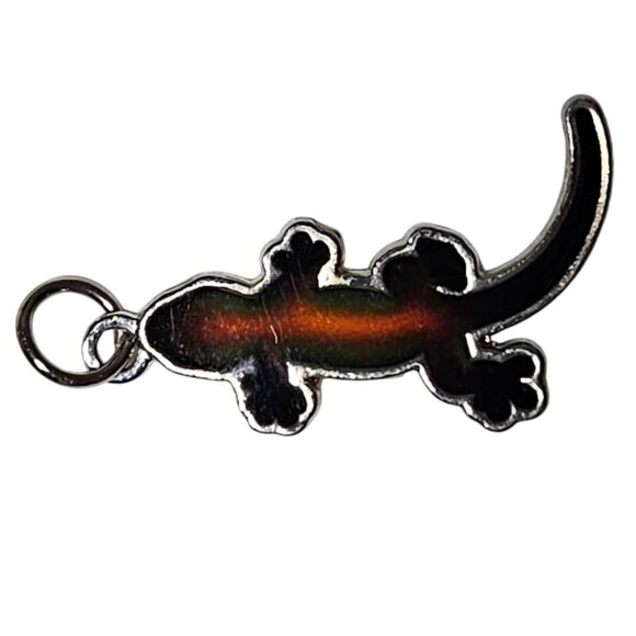 Small Gecko Lizard Pendant Charm Red Green Silver Tone DIY Fashion Jewelry - Picture 1 of 3